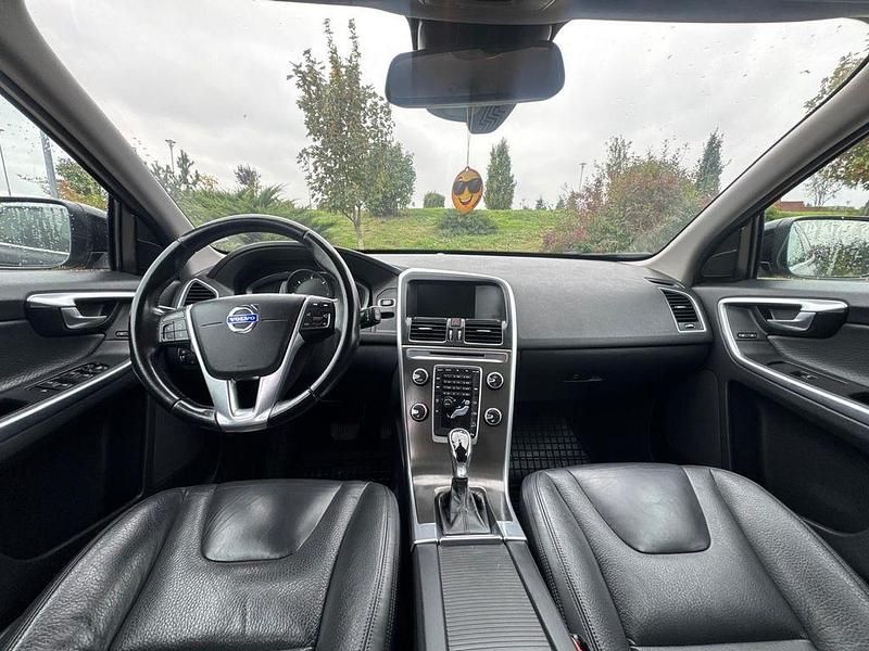 Schwarz Gebraucht 2014 Volvo XC60 Summum SUV | 12.250 € (Guter Preis) - Bild 1/4