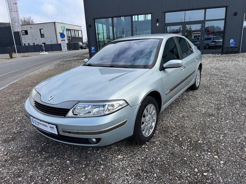 Silber Gebraucht 2002 Renault Laguna II Authentique Limousine | 3.990 € (Etwas zu teuer) - Bild 1/4