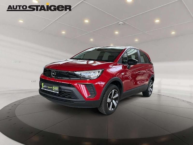 Gebraucht Opel Crossland Enjoy 131 PS (96 kW) 2024 Lackierung peperoncino red/met SUV