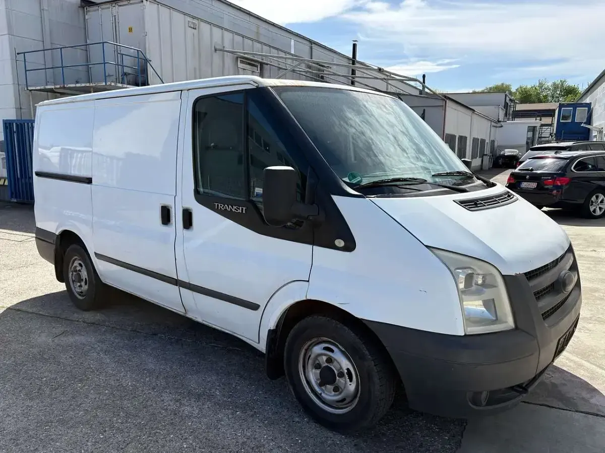 Gebraucht Ford Transit 86 PS (63 kW) 2010 Frostweiß Pickup