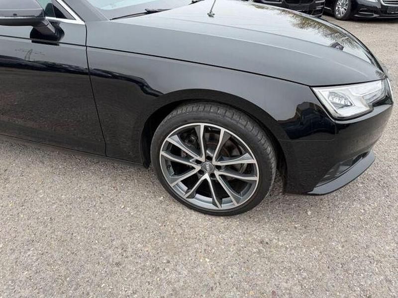 Gebraucht Audi A4 Ambiente 375 PS (275 kW) 2018 Brillantschwarz Kombi