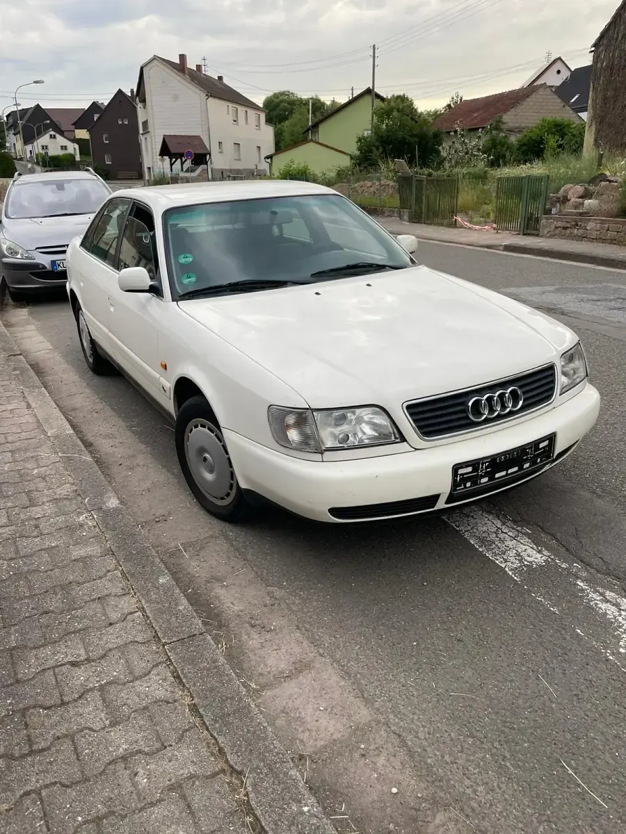 Gebraucht Audi A6 174 PS (127 kW) 1996 Weiß Limousine