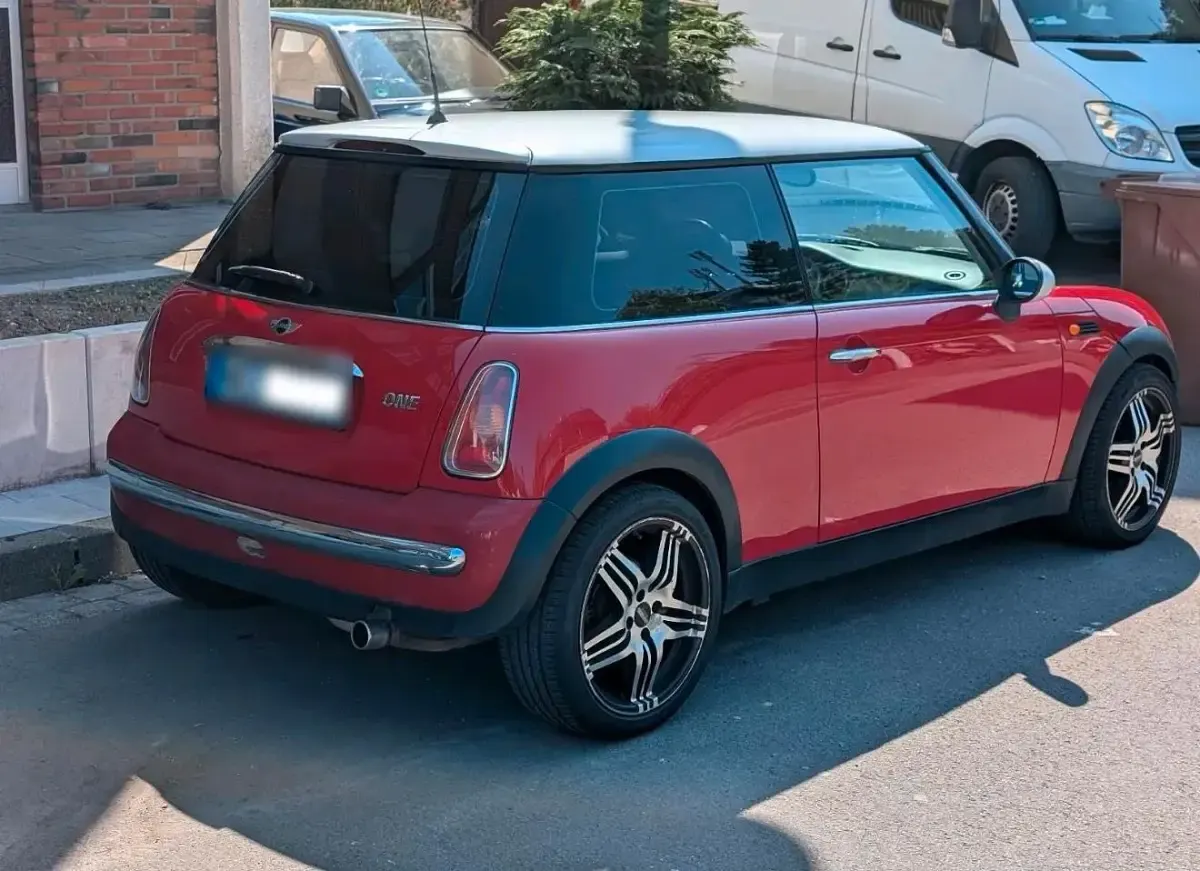 Gebraucht Mini ONE 90 PS (66 kW) 2003 Rot Kleinwagen