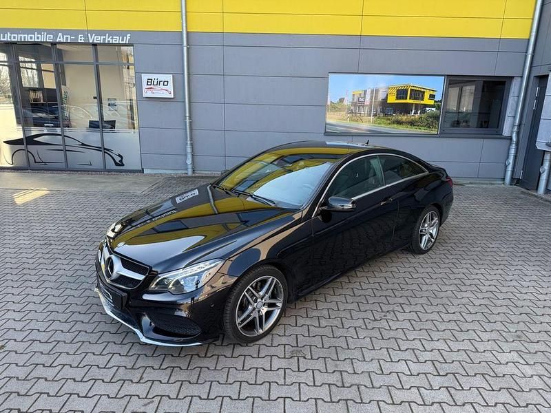 Gebraucht Mercedes E350 AMG line 258 PS (189 kW) 2015 Schwarz Coupé