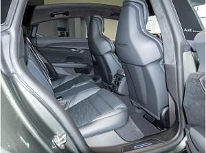 Neu Audi e-tron Performance 620 kW (843 PS) 2026 Grün (grün / bedfordgrün) SUV
