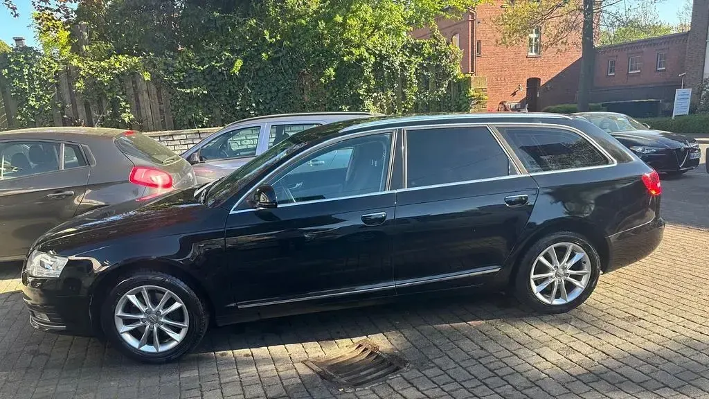Gebraucht Audi A6 Advanced 190 PS (139 kW) 2011 Schwarz Kombi