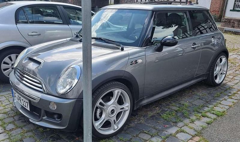 Grau Gebraucht 2003 Mini Cooper S Kleinwagen | 5.900 € - Bild 1/4