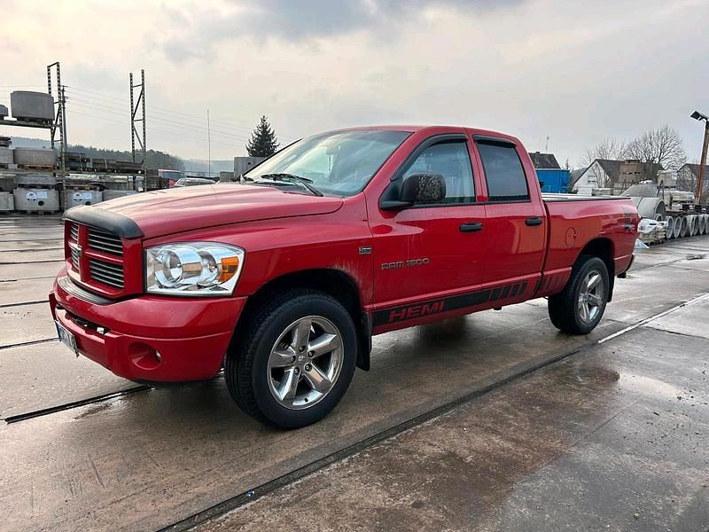 Gebraucht Dodge Ram 345 PS (253 kW) 2007 Rot Pickup