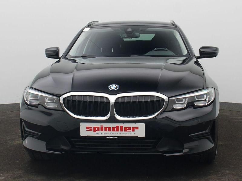 Gebraucht BMW 320e 204 PS (150 kW) 2021 Schwarz ii Kombi
