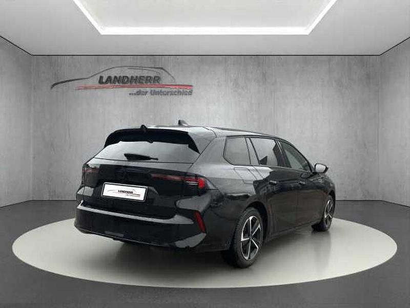 Gebraucht Opel Astra 131 PS (96 kW) 2024 Schwarz Kombi