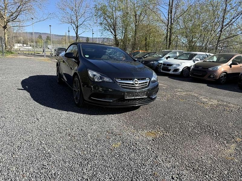 Gebraucht Opel Cascada Edition 140 PS (102 kW) 2016 Karbonschw graphitschw midnigh Cabrio