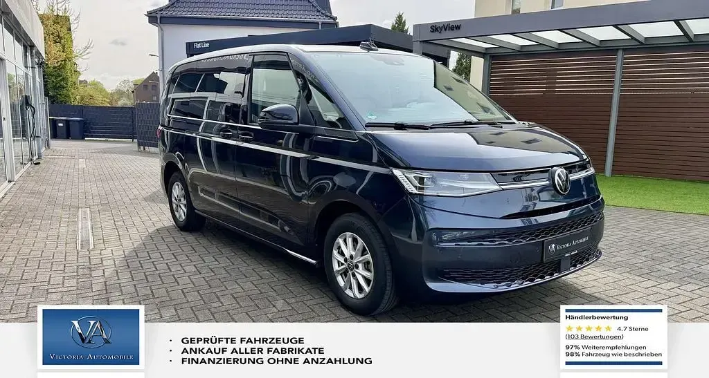 Gebraucht VW Multivan 150 PS (110 kW) 2024 Starlight blue Van / Kleinbus