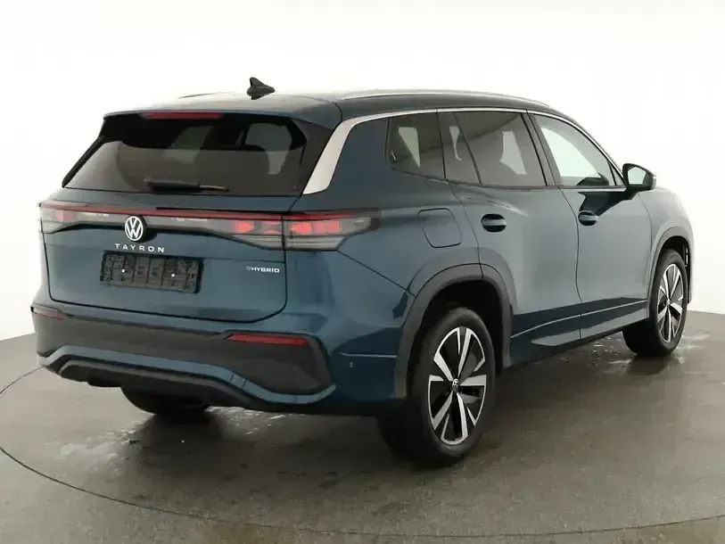 Neu VW Tayron R-line 204 PS (150 kW) 2025 Cipressino grün metallic SUV