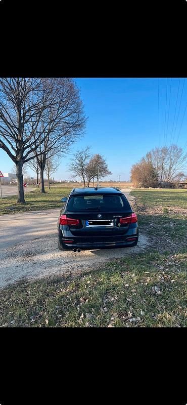Gebraucht BMW 320 Advantage 190 PS (139 kW) 2019 Schwarz Kombi