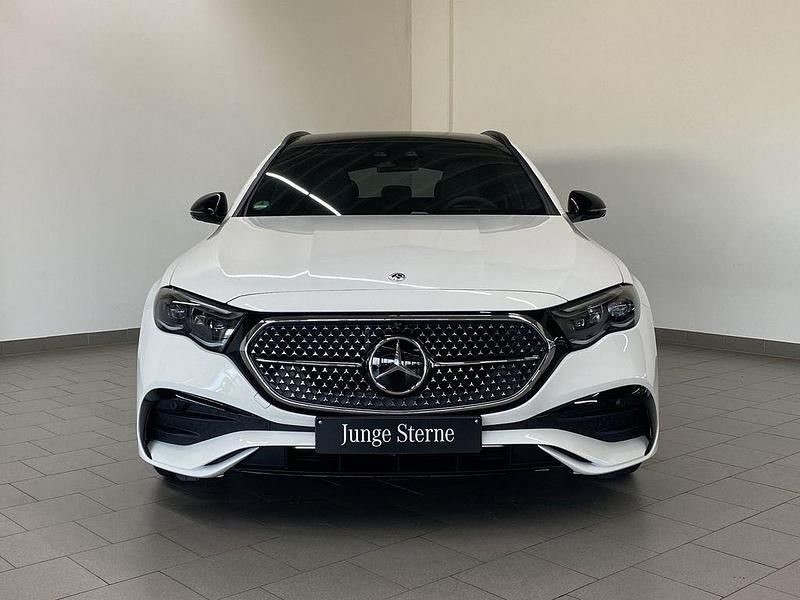 Gebraucht Mercedes E220 AMG 197 PS (144 kW) 2026 Weiß Limousine