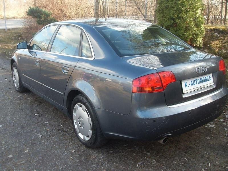 Gebraucht Audi A4 Comfort 131 PS (96 kW) 2006 Grau Limousine