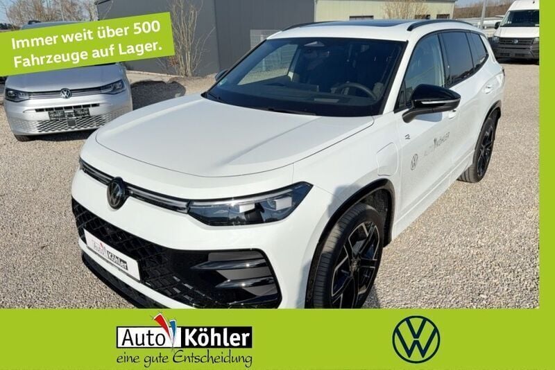 Pure white Neu 2025 VW Tayron R-line SUV | 61.660 € (Superpreis) - Bild 1/4