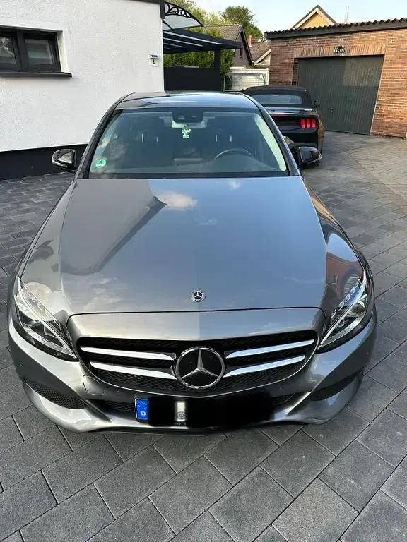 Gebraucht Mercedes C180 Avantgarde 156 PS (114 kW) 2018 Grau Limousine