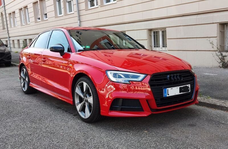 Rot Gebraucht 2017 Audi A3 S-Line Limousine | 15.900 € (Superpreis) - Bild 1/4