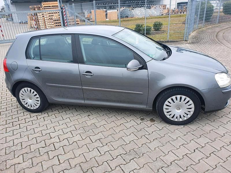 Gebraucht VW Golf IV 102 PS (75 kW) 2005 Grau Limousine