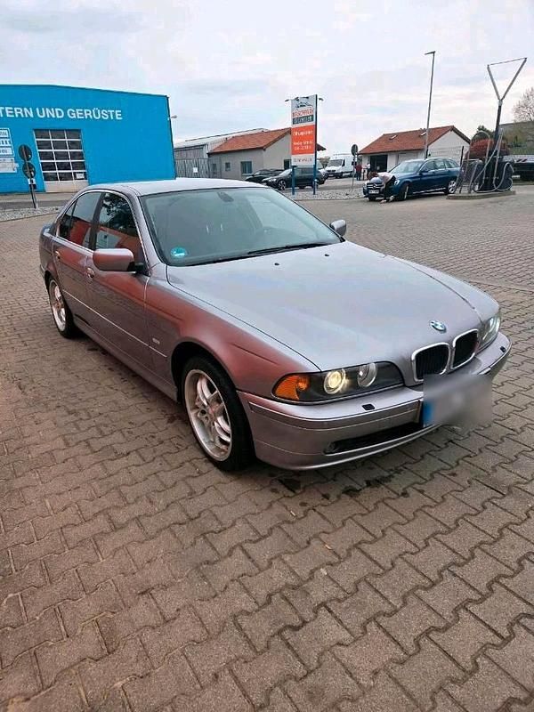 Second-hand BMW 525 192 CP (141 kW) 2000 Argintiu Berlinǎ