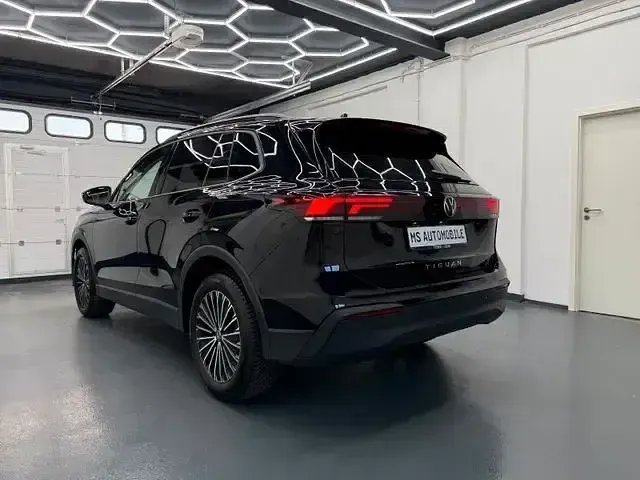 Gebraucht VW Tiguan Life 150 PS (110 kW) 2024 Andere SUV