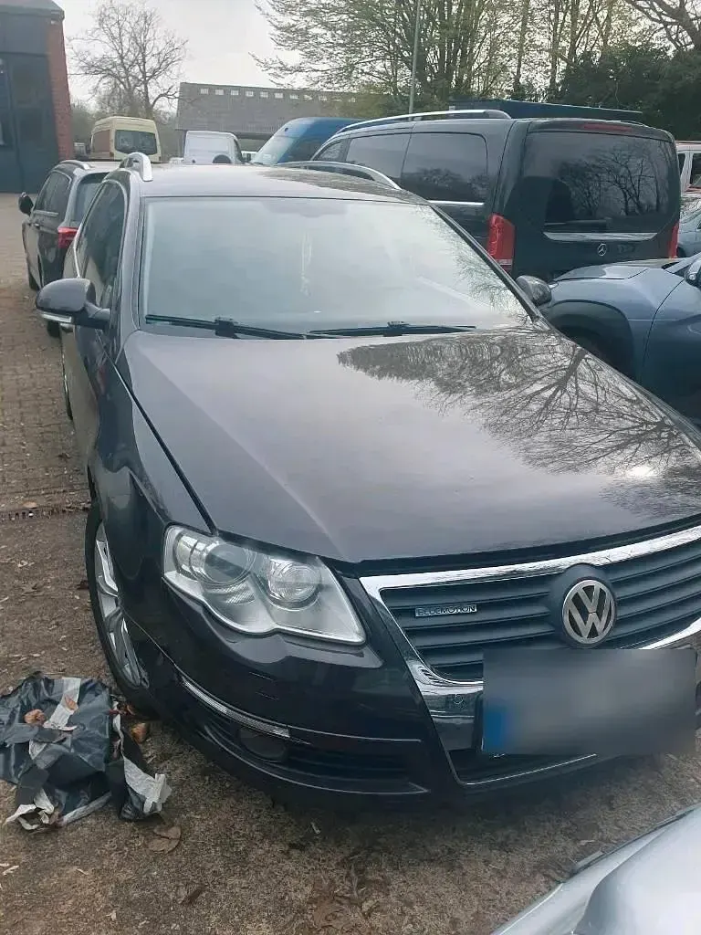 Usata VW Passat 110 CV (80 kW) 2009 Marrone Berlina
