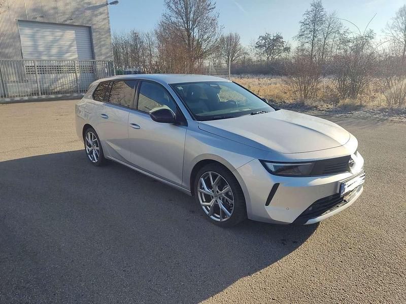Gebraucht Opel Astra 131 PS (96 kW) 2024 Silber Kombi