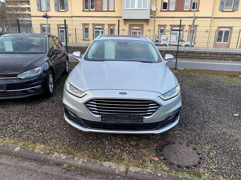 Gebraucht Ford Mondeo Titanium 150 PS (110 kW) 2020 Polarsilber metallic Kombi