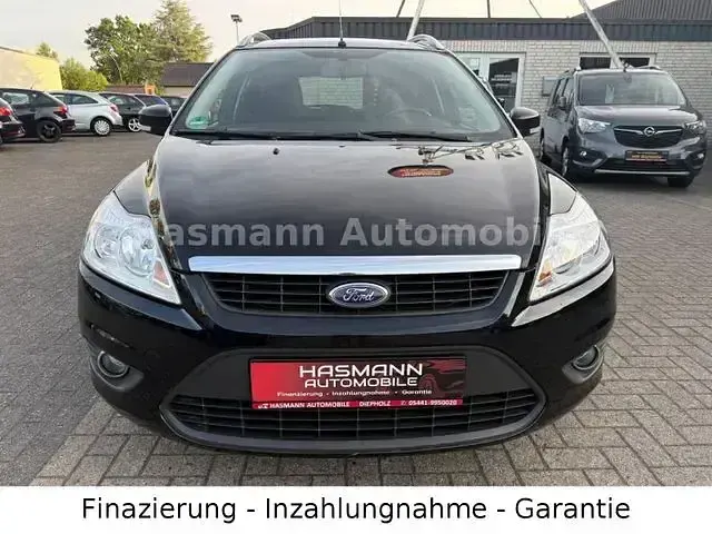 Gebraucht Ford Focus Titanium 101 PS (74 kW) 2010 Silber Limousine