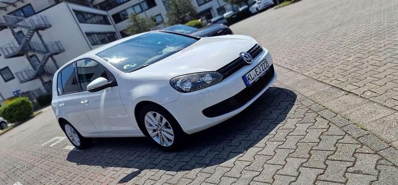 Gebraucht 2009 VW Golf VI Trendline Limousine | 3.000 € (Teuer) - Bild 1/4