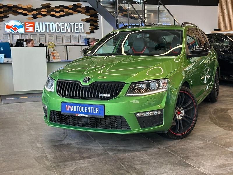 Grün Gebraucht 2016 Skoda Octavia RS Kombi | 13.390 € (Fairer Preis) - Bild 1/4