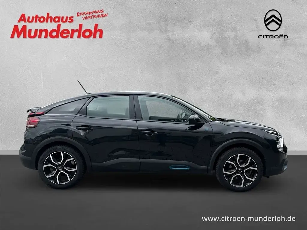 Gebraucht Citroën e-C4 Feel 100 kW (136 PS) 2021 Perla nera schwarz Limousine