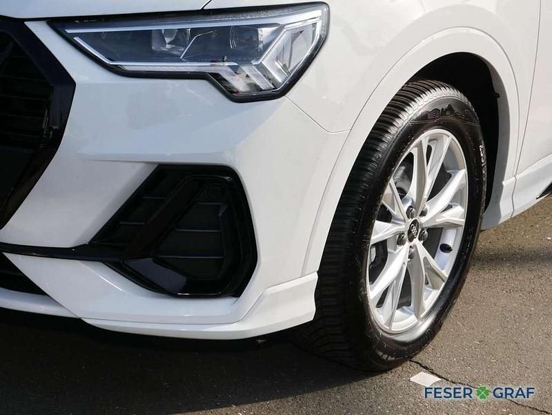 Gebraucht Audi Q3 S-Line 150 PS (110 kW) 2024 Gletscherweiß metallic SUV