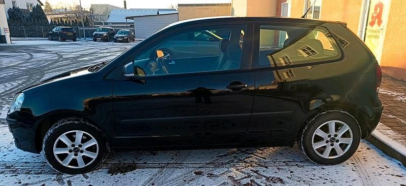 Gebraucht VW Polo 69 PS (50 kW) 2009 Schwarz Kleinwagen