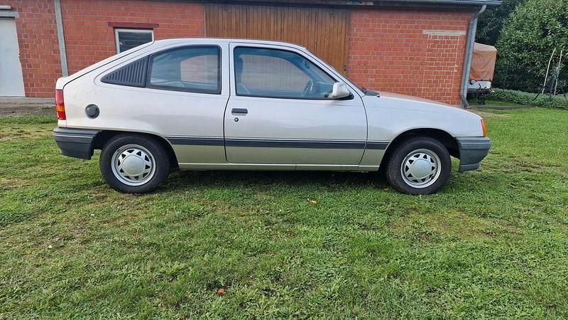 Gebraucht Opel Kadett 75 PS (55 kW) 1991 Silber