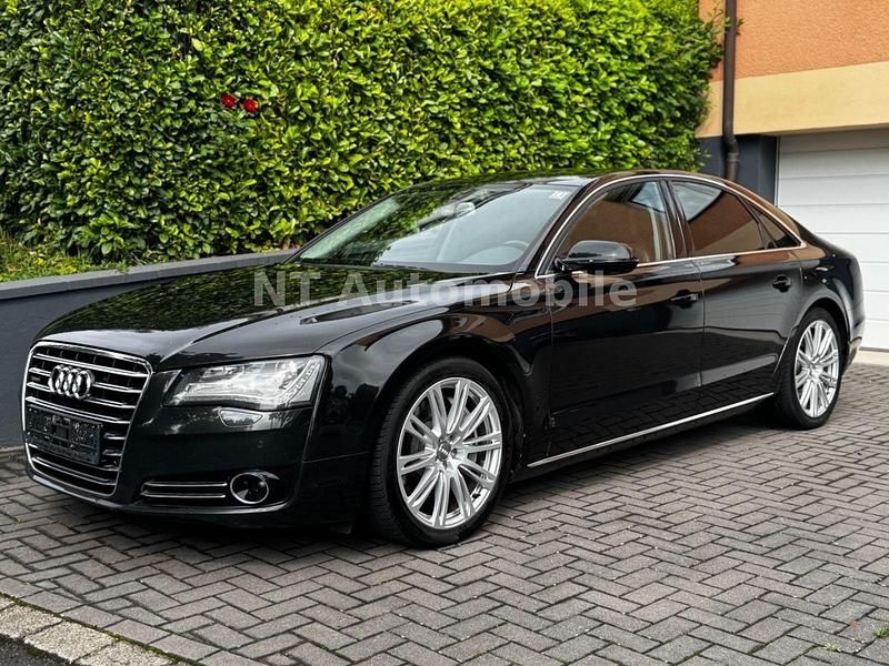 Schwarz Gebraucht 2011 Audi A8 Ambiente Limousine | 11.999 € (Guter Preis) - Bild 1/4