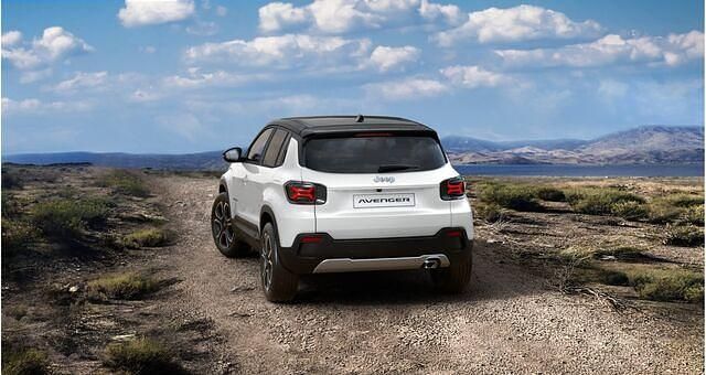 Nouvelle Jeep Avenger Summit 110 ch (80 kW) 2026 Blanc SUV