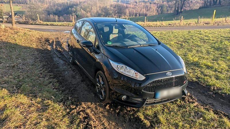 Gebraucht Ford Fiesta ST 182 PS (133 kW) 2017 Schwarz Coupé