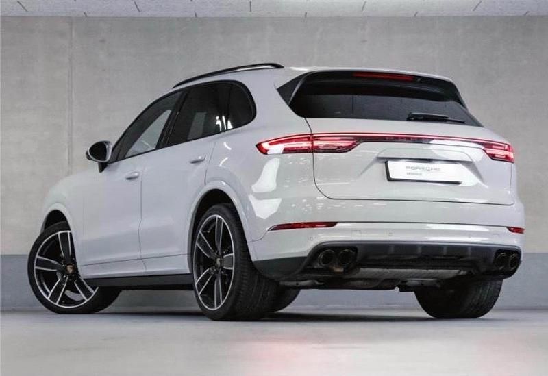 Gebraucht Porsche Cayenne 340 PS (250 kW) 2022 Grau SUV