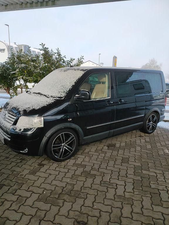 Gebraucht VW T5 Highline 174 PS (127 kW) 2008 Schwarz Van