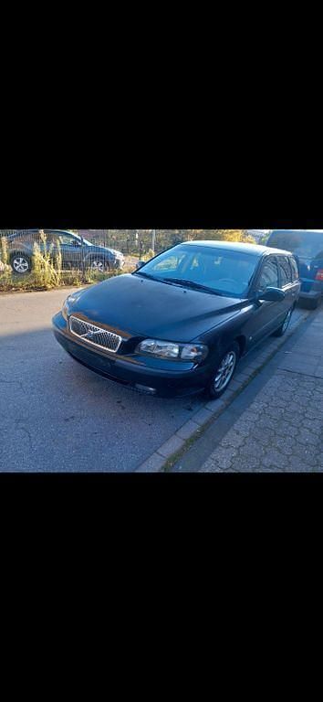 Gebraucht 2002 Volvo V70 Kombi | 950 € (Superpreis) - Bild 1/4