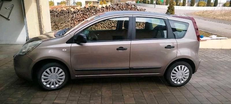 Gebraucht Nissan Note Acenta 88 PS (64 kW) 2009 Beige Kleinwagen