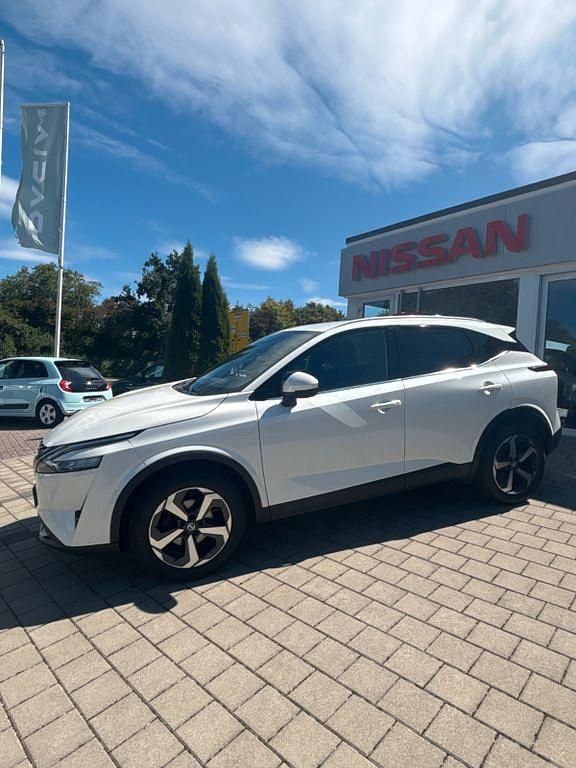 Gebraucht Nissan Qashqai N-Connecta 158 PS (116 kW) 2022 Weiß SUV