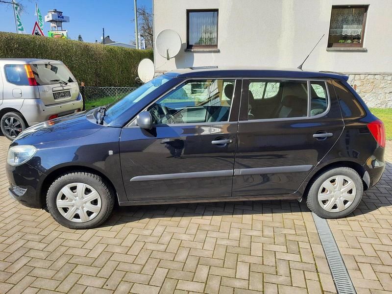 Gebraucht Skoda Fabia Classic 60 PS (44 kW) 2010 Schwarz Kleinwagen