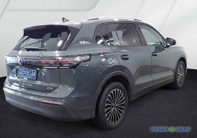 Gebraucht VW Tiguan Goal 150 PS (110 kW) 2025 Delfingrau metallic SUV