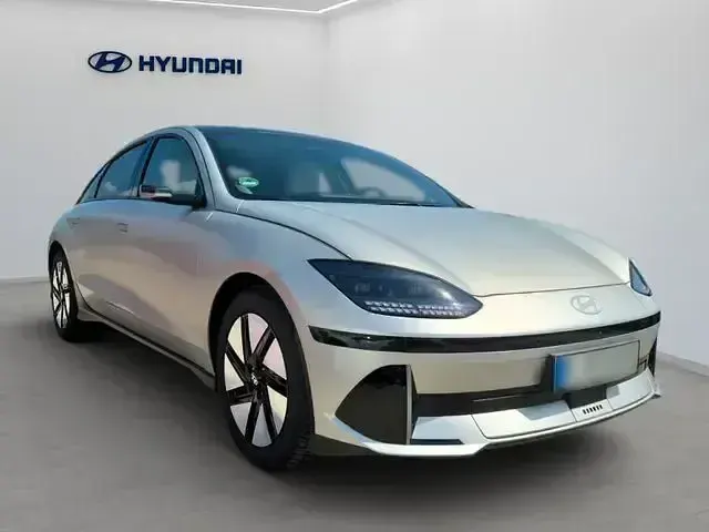 Gebraucht Hyundai Ioniq 6 167 kW (228 PS) 2023 Gravity gold matt Limousine