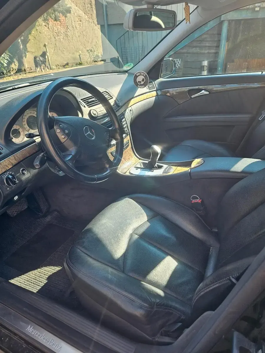 Usata Mercedes E280 190 CV (139 kW) 2005 Nero Berlina