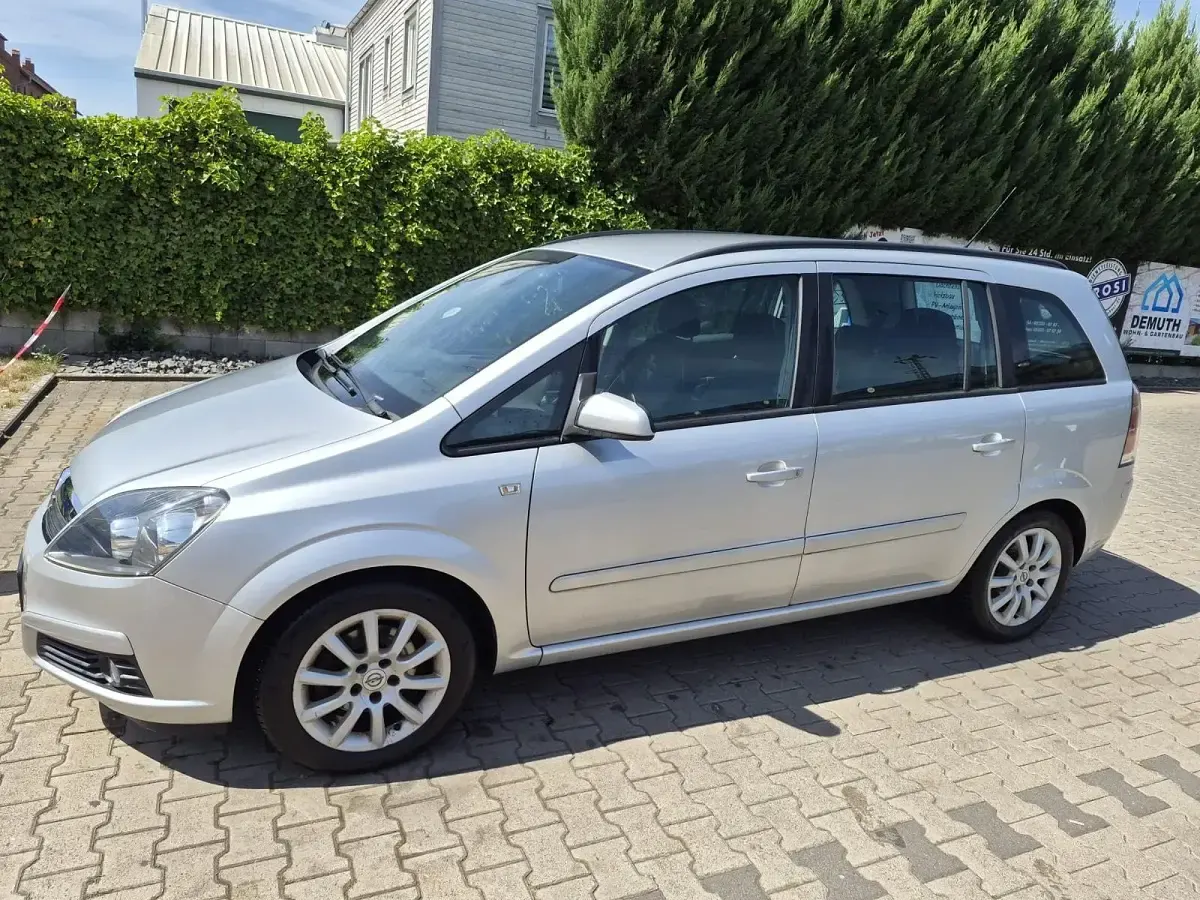 Gebraucht Opel Zafira 155 PS (114 kW) 2007 Grau Van / Kleinbus