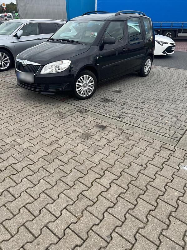 Gebraucht Skoda Roomster 75 PS (55 kW) 2011 Schwarz Van / Kleinbus